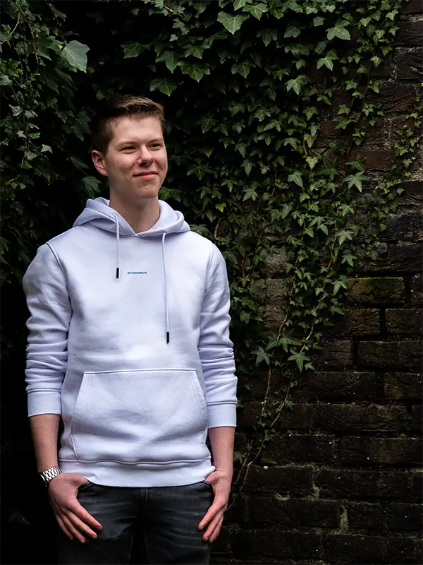 Picture of Bram Janssen standing and smiling